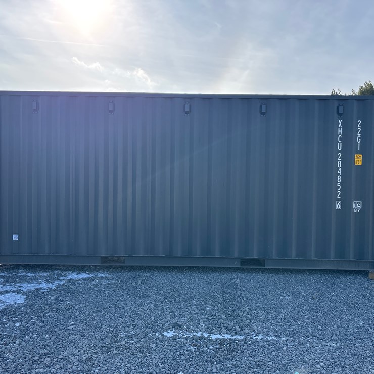 #1082 • 20ft one trip storage container