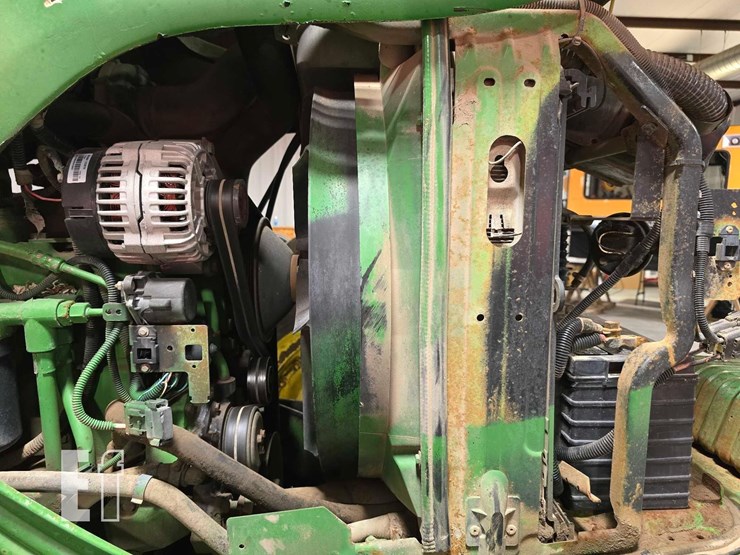 john-deere-6220-image-28