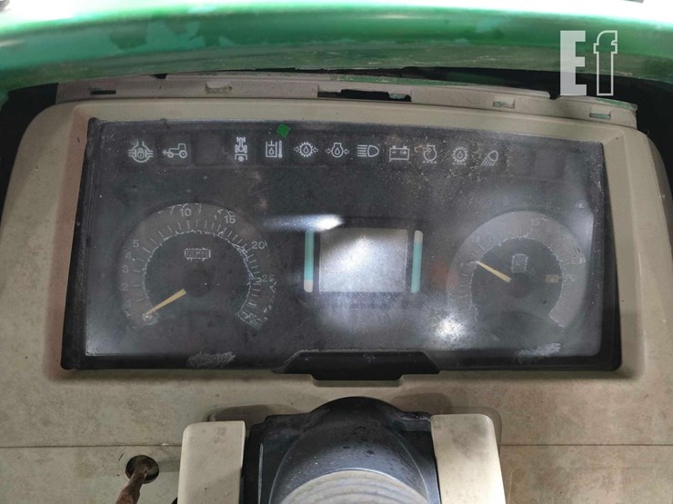 john-deere-6220-image-13