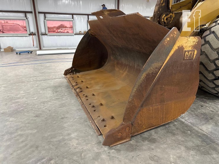 2013-caterpillar-966k-image-10