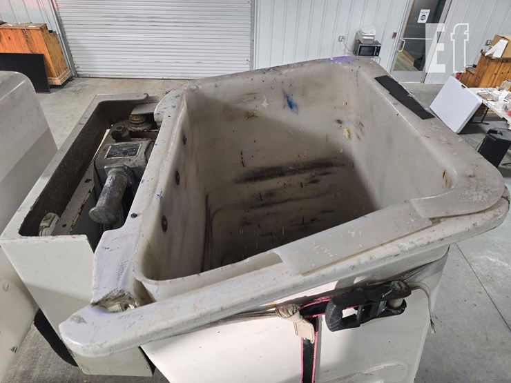 2009-altec-am855-image-34