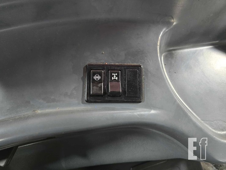 new-holland-tl100a-image-29