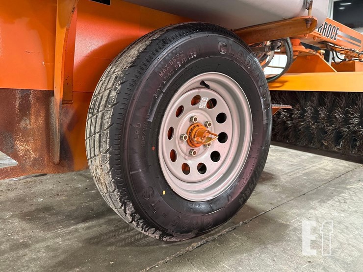 2018-broce-bw260-image-23