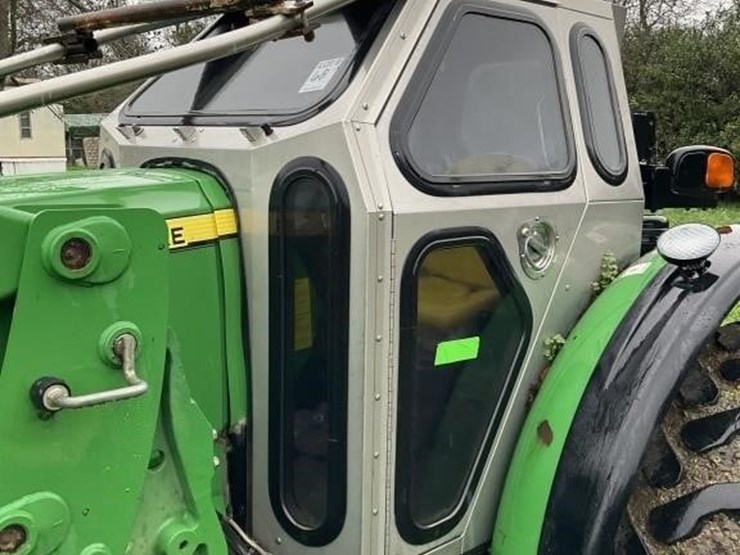 john-deere-5085m-image-12