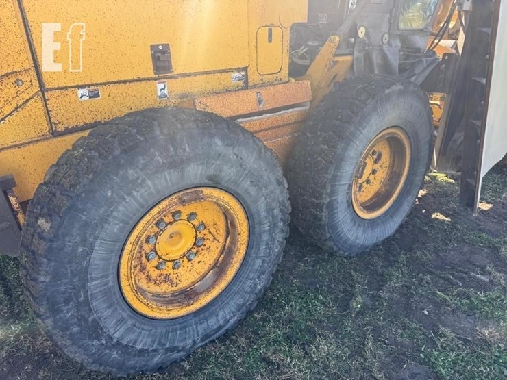 2003-volvo-g746b-image-12