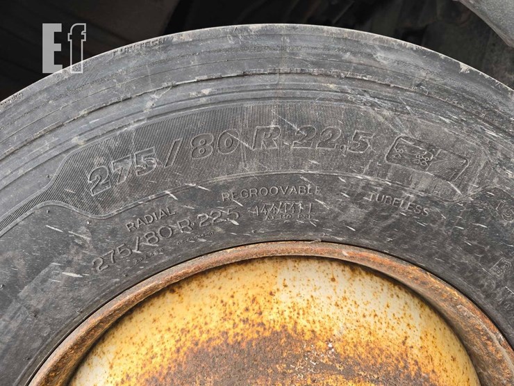 2018-freightliner-cascadia-113-image-25