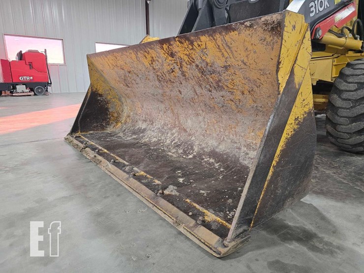 2014-deere-310k-image-10