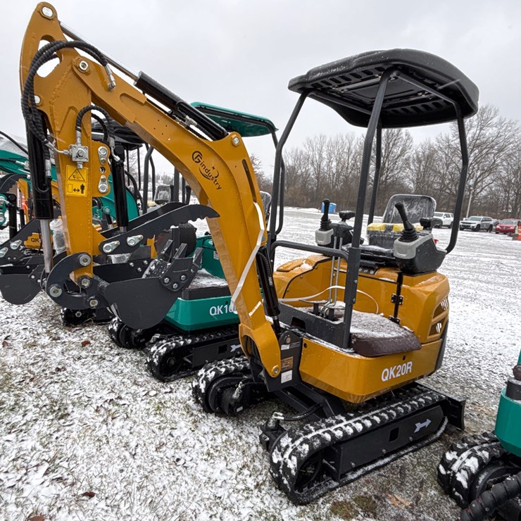 #2010 • Unused QK20R Mini Excavator