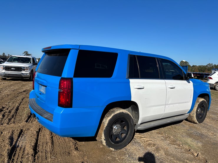 2015-chevrolet-tahoe-image-5