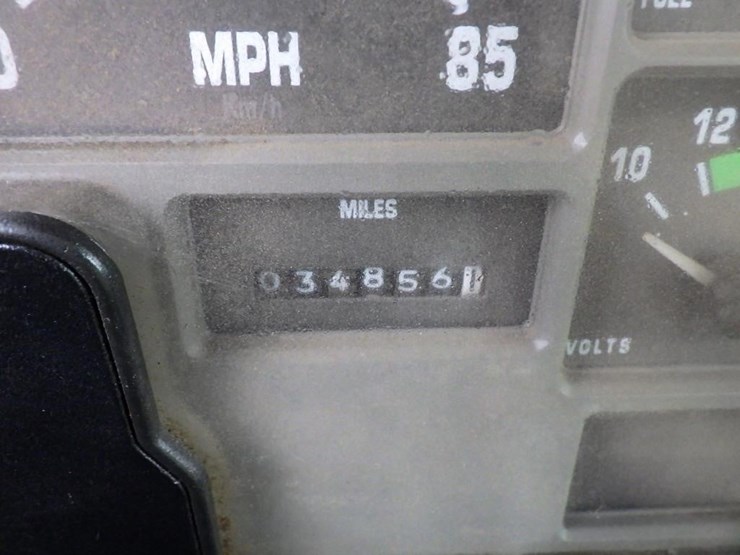 1990-international-4900-image-43