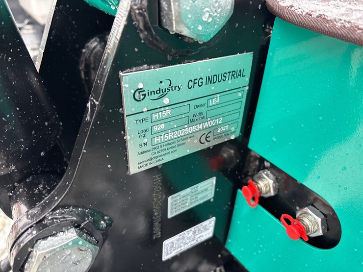 #2001-•-unused-cfg-h15r-mini-excavator-image-3