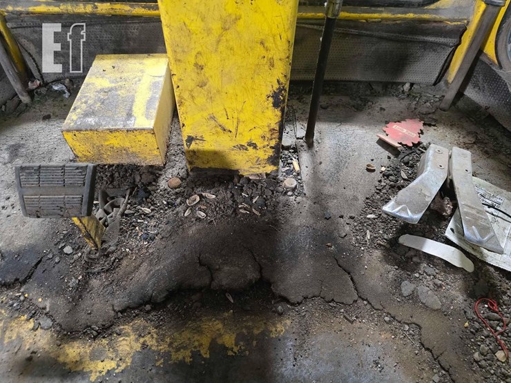 2013-superior-broom-dt80ct-image-17