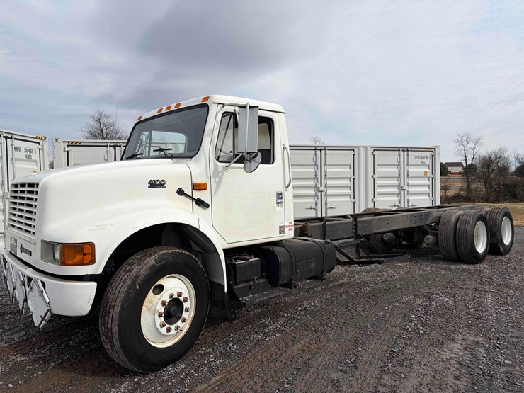 international-4900-image-1