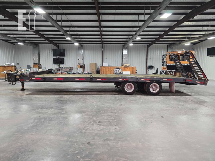 28-foot-tandem-dual-flatbed-trailer-image-5