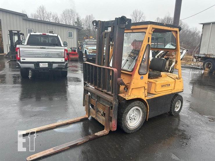 hyster-diesel-forklift-1192-image-2