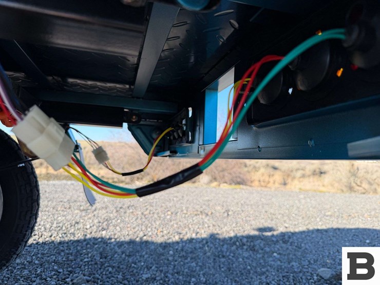 2025-ir-iret13-electric-tricycle-image-18