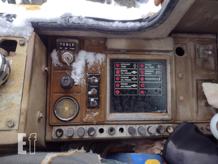 caterpillar-it28-image-9