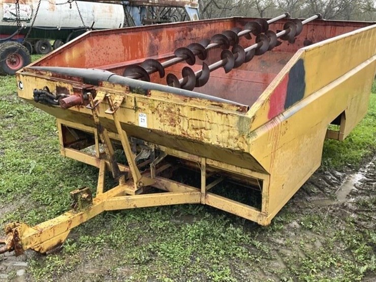 (offsite)-thomas-14'x8'-bottom-dump-nut-cart-image-2