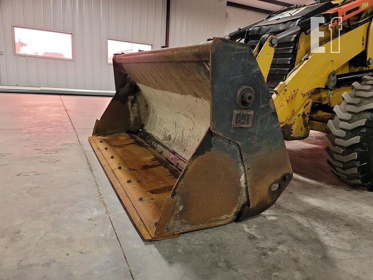 2015-caterpillar-420f-it-image-9