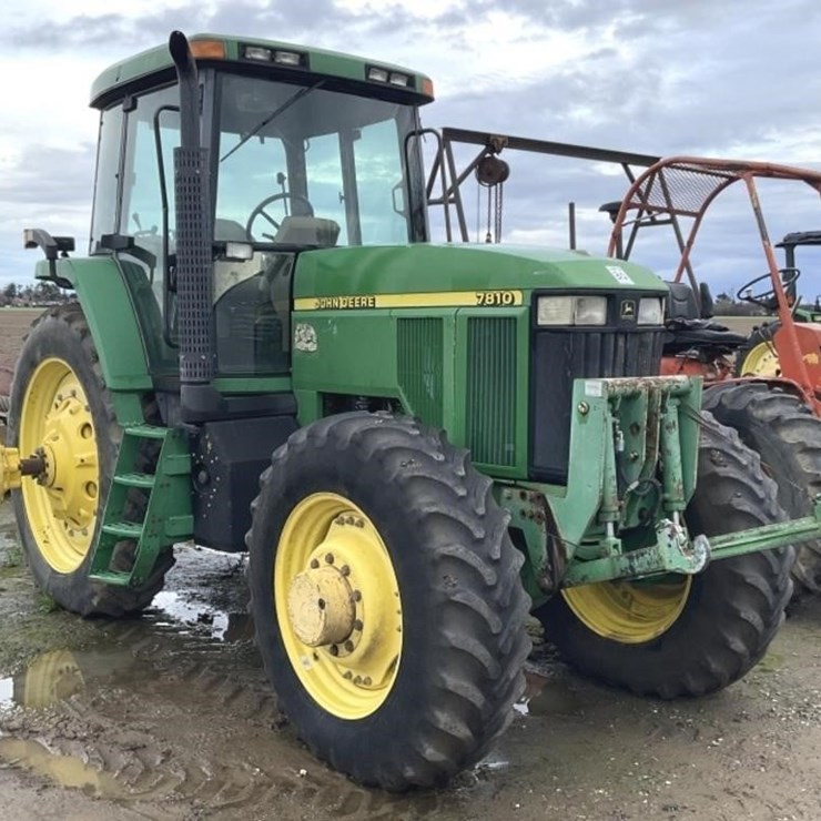 JOHN DEERE 7810