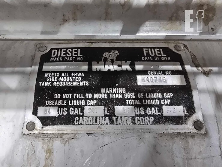 2000-mack-ch613-image-20