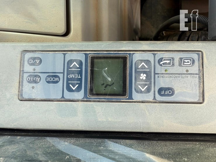 2022-xcmg-xe210u-image-22