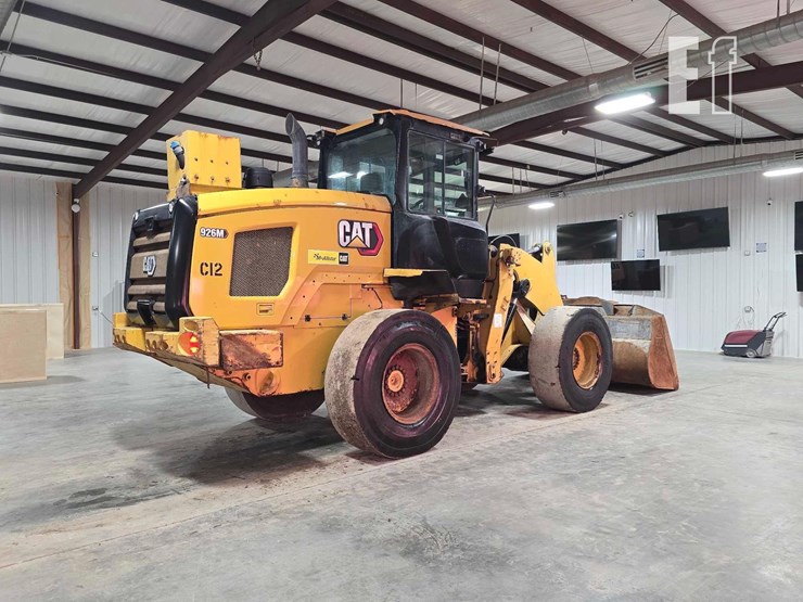 2020-caterpillar-926m-image-3