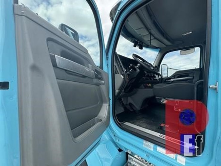 2019-kenworth-t680-image-7