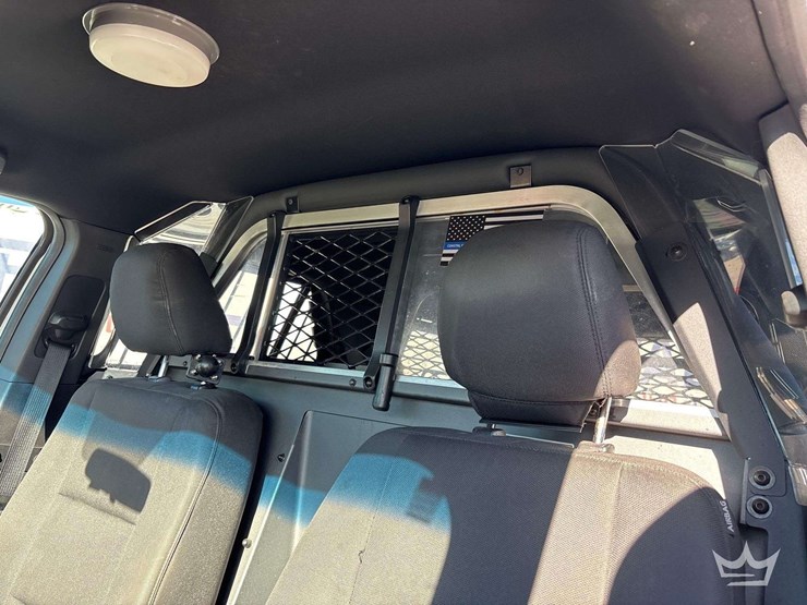 2018-ford-explorer-image-21