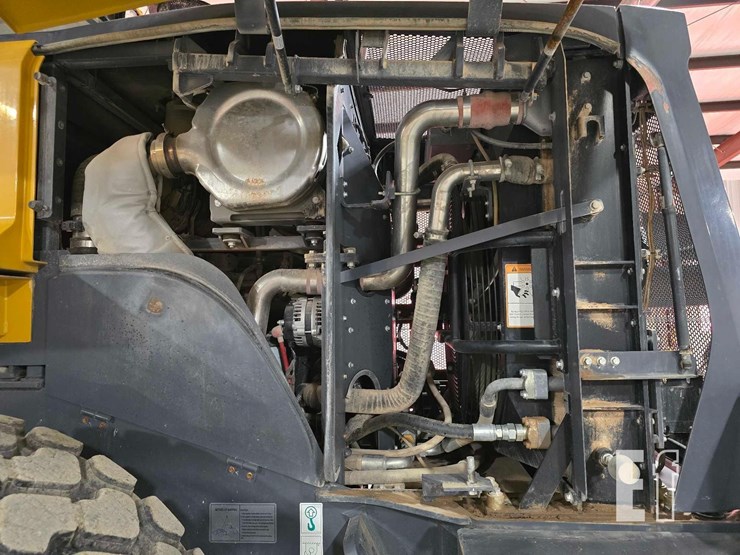 2022-xcmg-xc948u-image-25