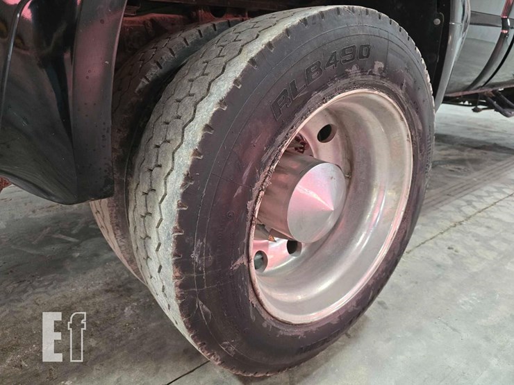 2004-ford-f350-image-19