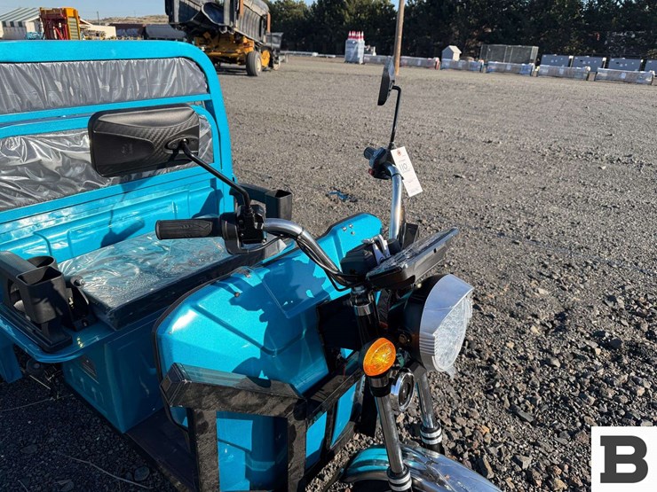 2025-ir-iret13-electric-tricycle-image-8