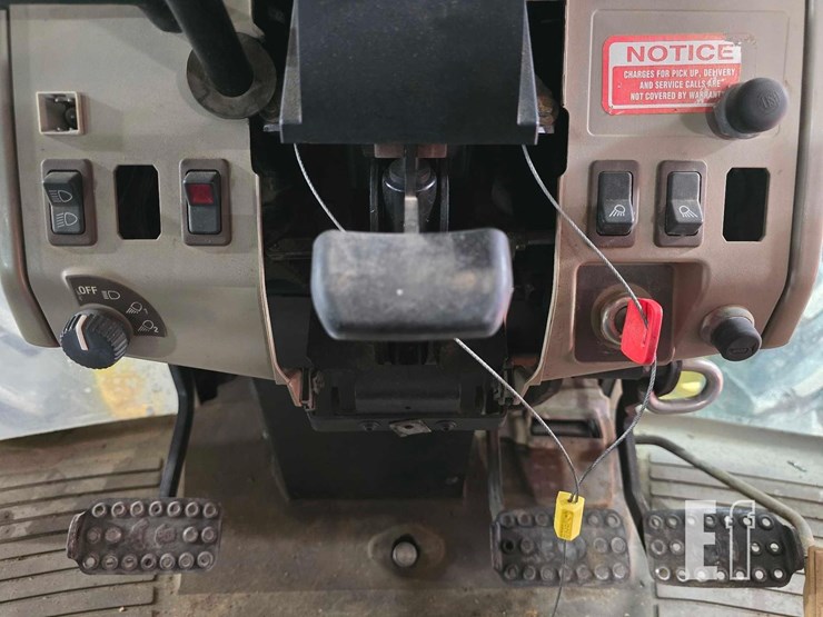 john-deere-6415-image-11