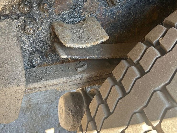 2008-sterling-l8500-image-25