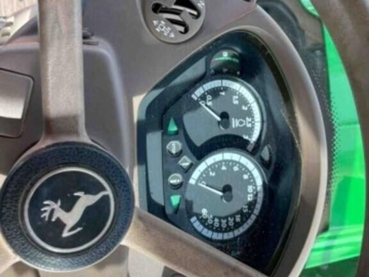 2018-john-deere-6195r-image-32