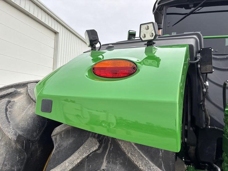 2024-john-deere-9r-590-image-25