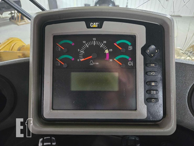 2012-caterpillar-972k-image-15
