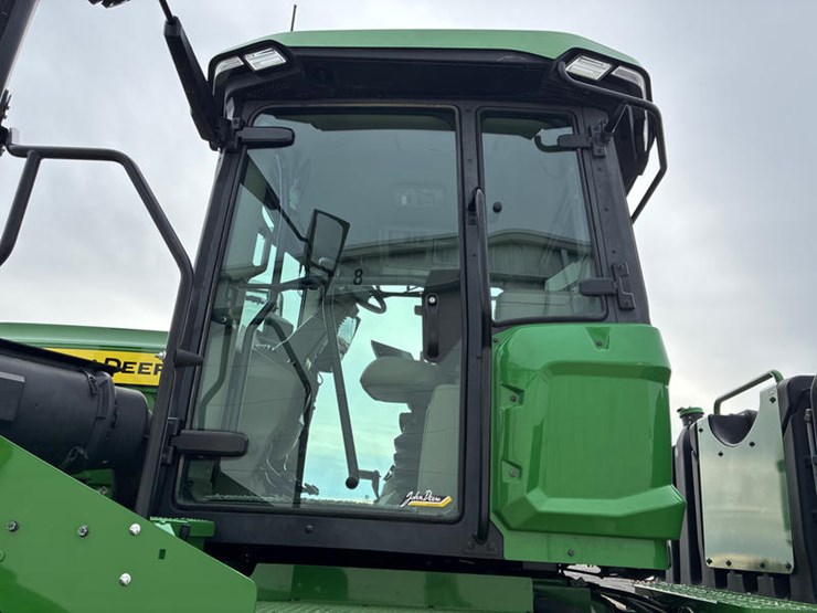 2024-john-deere-9r-590-image-34