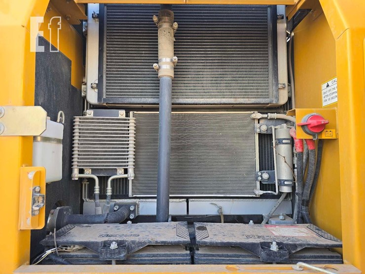 2022-xcmg-xe210u-image-29