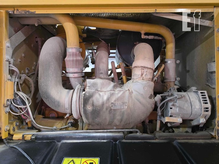2006-caterpillar-140h-image-32