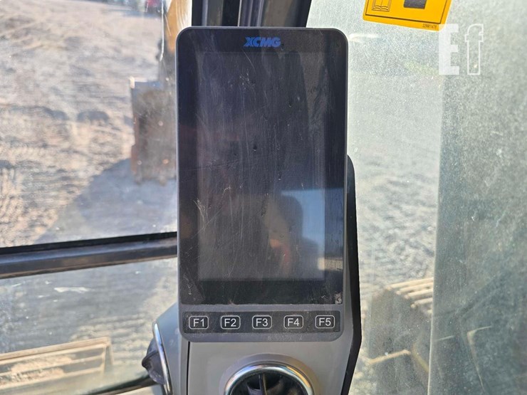 2022-xcmg-xe210u-image-18