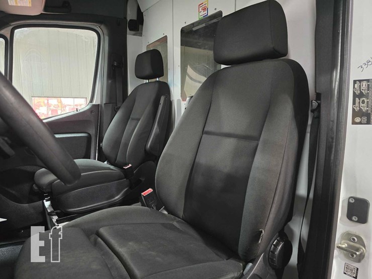 2019-mercedes-benz-sprinter-4500-image-9