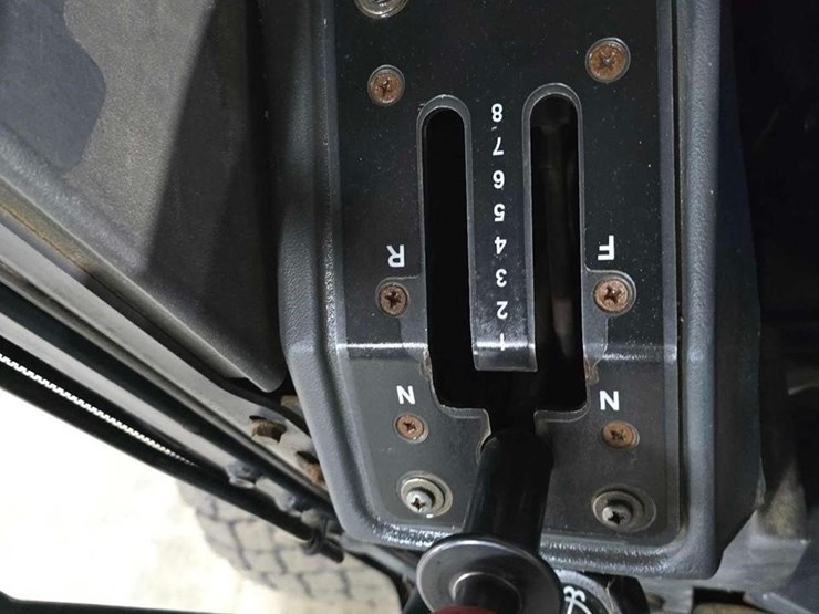 2015-deere-672g-image-21