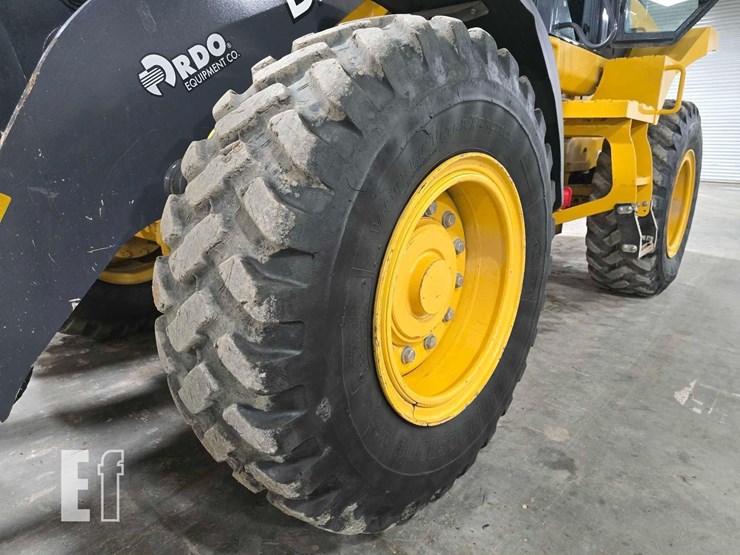 2022-deere-444-p-tier-image-27