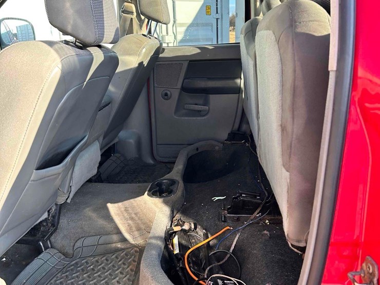 2006-dodge-1500-image-13