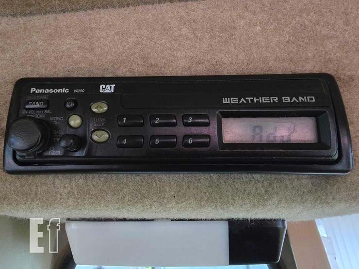 2006-caterpillar-140h-image-25