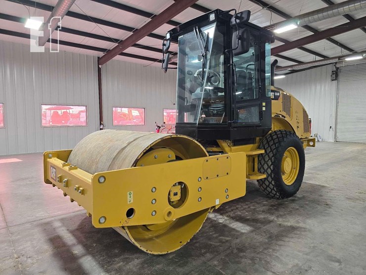 2020-caterpillar-cs44b-image-1