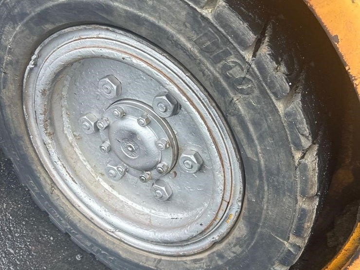 hyster-diesel-forklift-1192-image-19