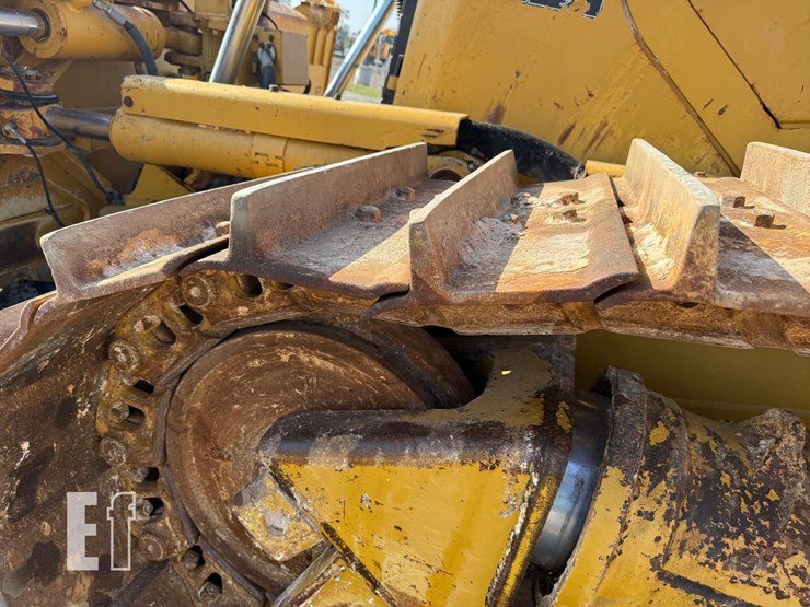 2019-caterpillar-d6t-xw-image-15