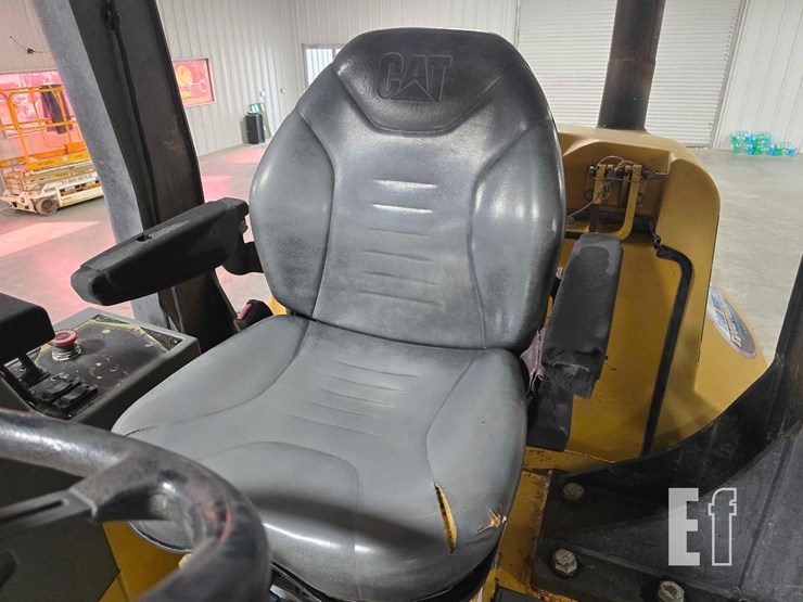2003-caterpillar-cs-563e-image-12